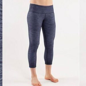 Lululemon crop winder under indigo denim